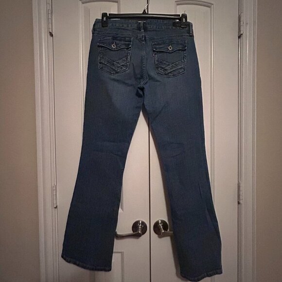 Women's Levi's Jeans 547 Platinum Flare in Size 12 - Picture 4 of 5